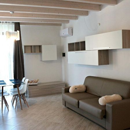 سوما لومباردو Paradeisos Residence Sas المظهر الخارجي الصورة