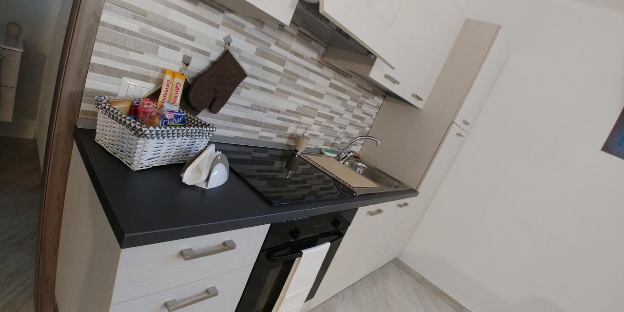 سوما لومباردو Paradeisos Residence Sas المظهر الخارجي الصورة