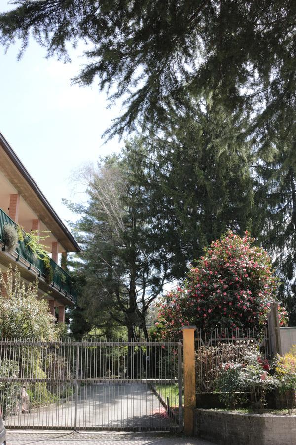سوما لومباردو Paradeisos Residence Sas المظهر الخارجي الصورة