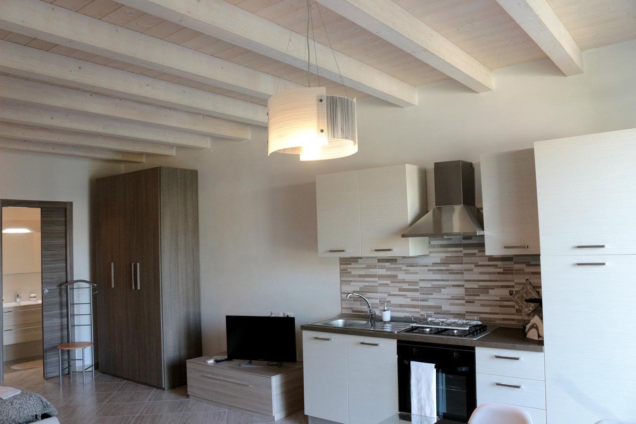 سوما لومباردو Paradeisos Residence Sas المظهر الخارجي الصورة