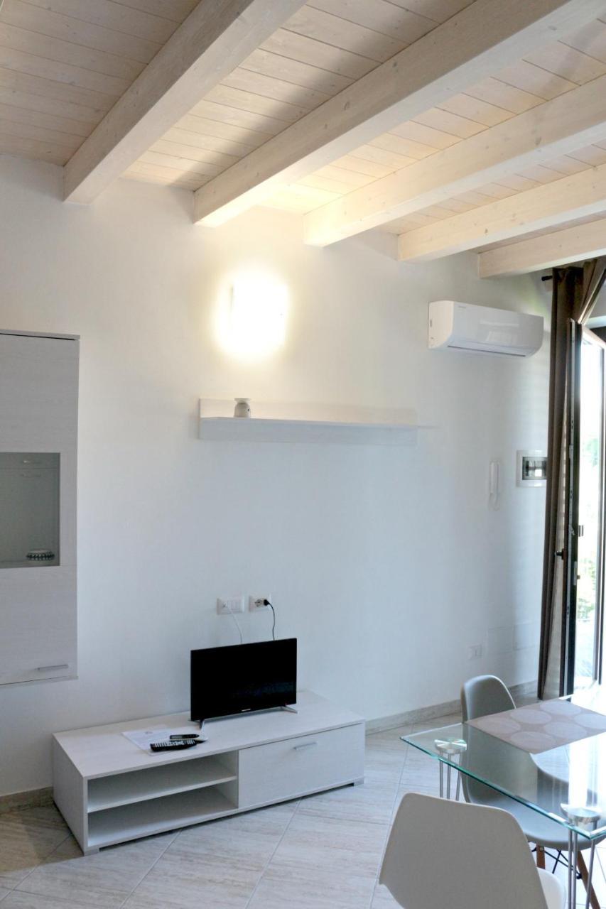 سوما لومباردو Paradeisos Residence Sas المظهر الخارجي الصورة